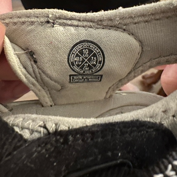 Keen Walking Sandals - Picture 2 of 4